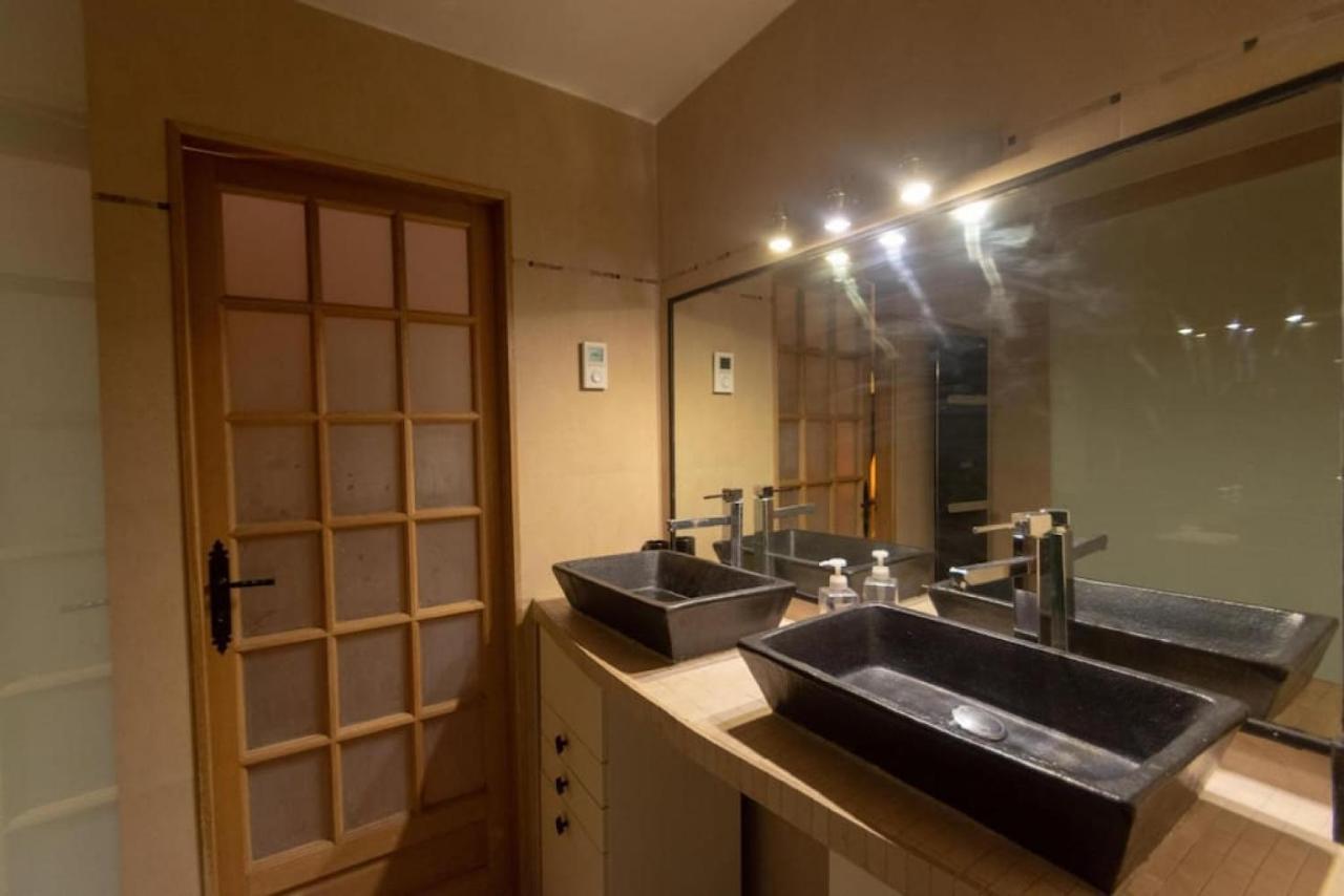 Very French Two Bedroom In The Heart Of 파리 외부 사진